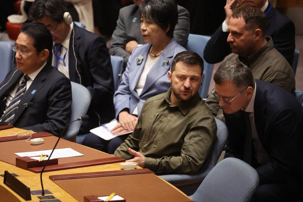 Zelenskyy Calls for Strong Global Pressure on Russia at UN General Assembly
