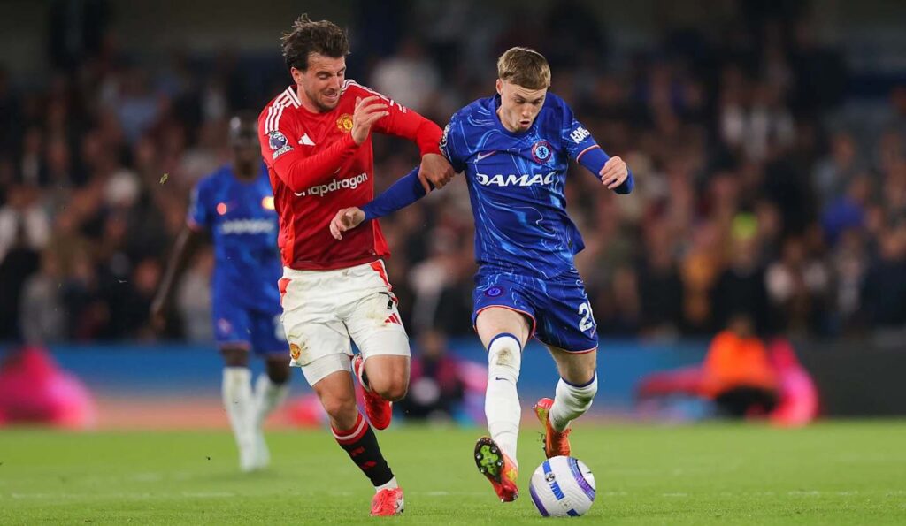 Manchester United Secures Vital 2-1 Victory Over Chelsea